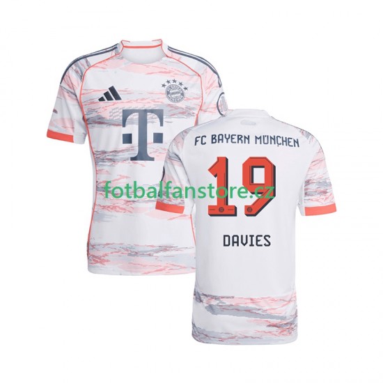 Muži Venkovní Dres FC Bayern Mnichov Alphonso Davies 19 2025-2026 Krátký rukáv Muži Venkovní Dres FC Bayern Mnichov Alphonso Davies 19 2025-2026 Krátký rukáv