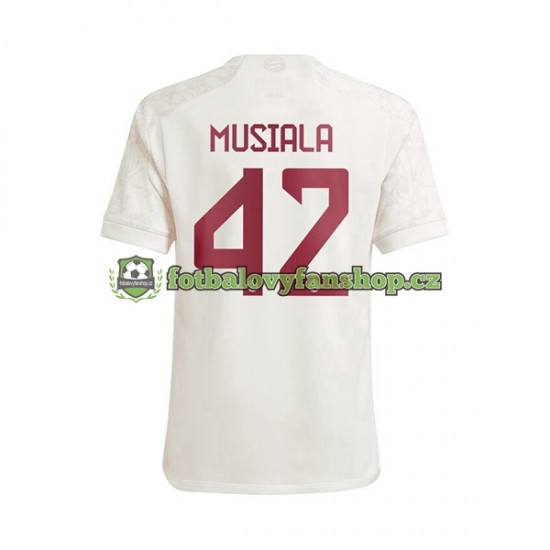 Muži Alternativní Dres FC Bayern Mnichov Jamal Musiala 42 2023-2024 Krátký rukáv Muži Alternativní Dres FC Bayern Mnichov Jamal Musiala 42 2023-2024 Krátký rukáv